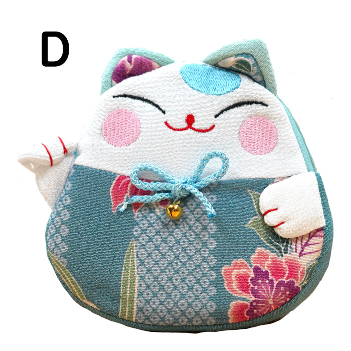 招き猫のポーチ12色　キャラクターポーチシリーズ