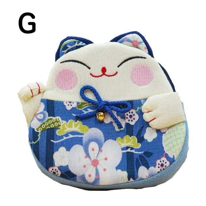 招き猫のポーチ12色　キャラクターポーチシリーズ