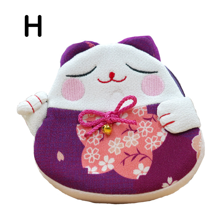 招き猫のポーチ12色　キャラクターポーチシリーズ